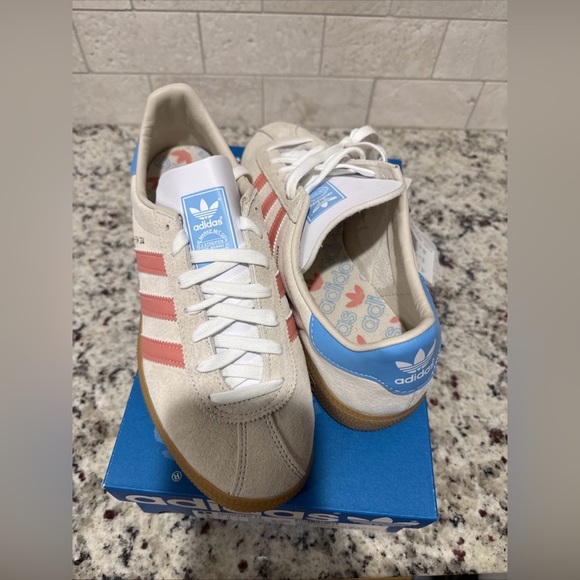 Adidas Munchen 24 - Picture 1 of 6
